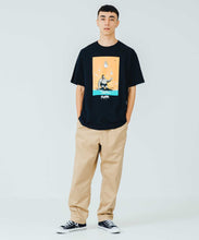 Load image into Gallery viewer, XLARGE x D*FACE S/S TEE D*DOGS FALLING IN GORILLA