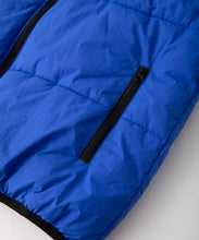 Load image into Gallery viewer, REVERSIBLE HOODED CAMO JACKET
